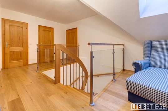 Birnbauer Vertriebs GmbH - Kragarm-Treppen-Befestigung