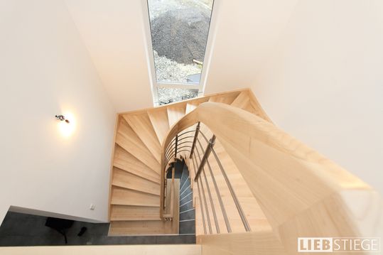 Birnbauer Vertriebs GmbH - Kragarm-Treppen-Befestigung